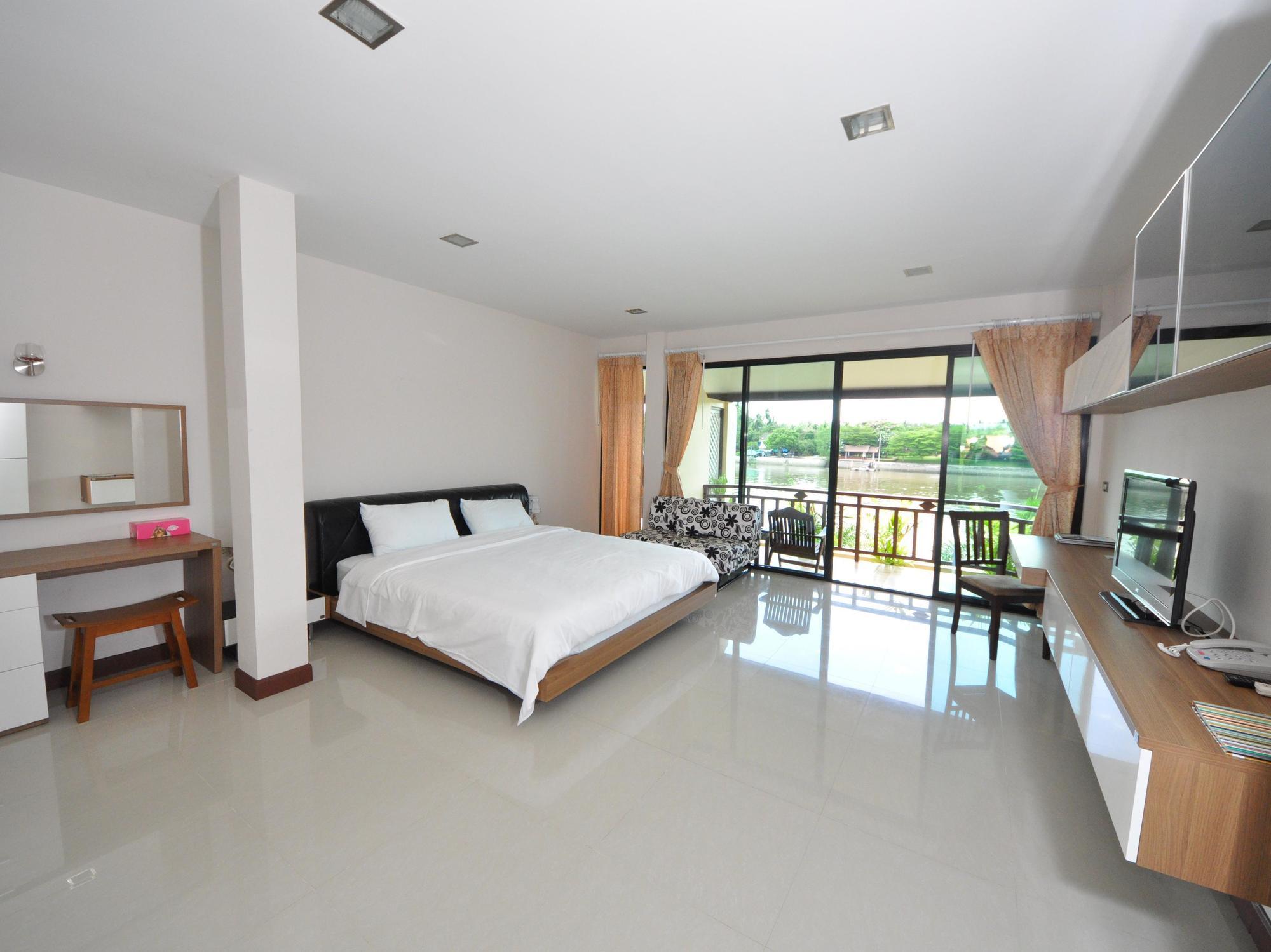 Maeklong Marina Resort Ratchaburi Eksteriør bilde
